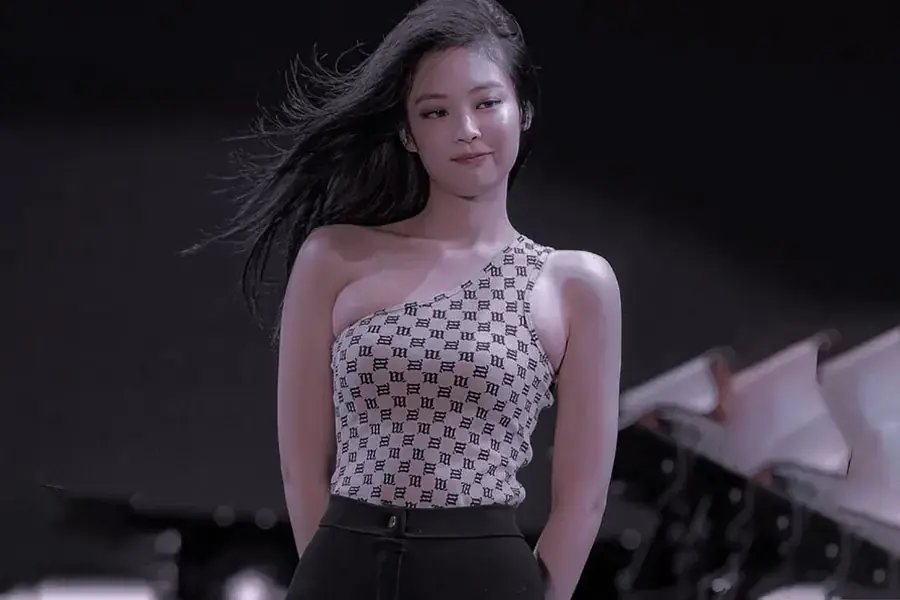 Khi mới ra mắt với tư cách idol, Jennie có thân hình mũm mĩm và dễ thương