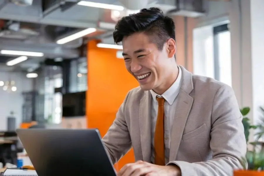 Phúc lợi sức khỏe giúp nhân viên hạnh phúc, làm việc hiệu quả, gắn kết bền lâu.