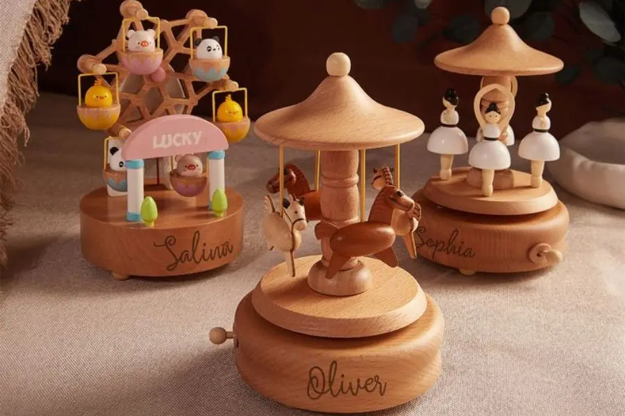 Hộp nhạc mang vẻ đẹp lãng mạn và tinh tế.