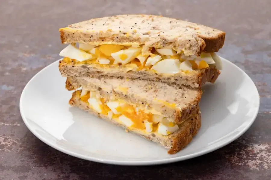 Sandwich áp chảo 2 mặt cùng trứng chiên