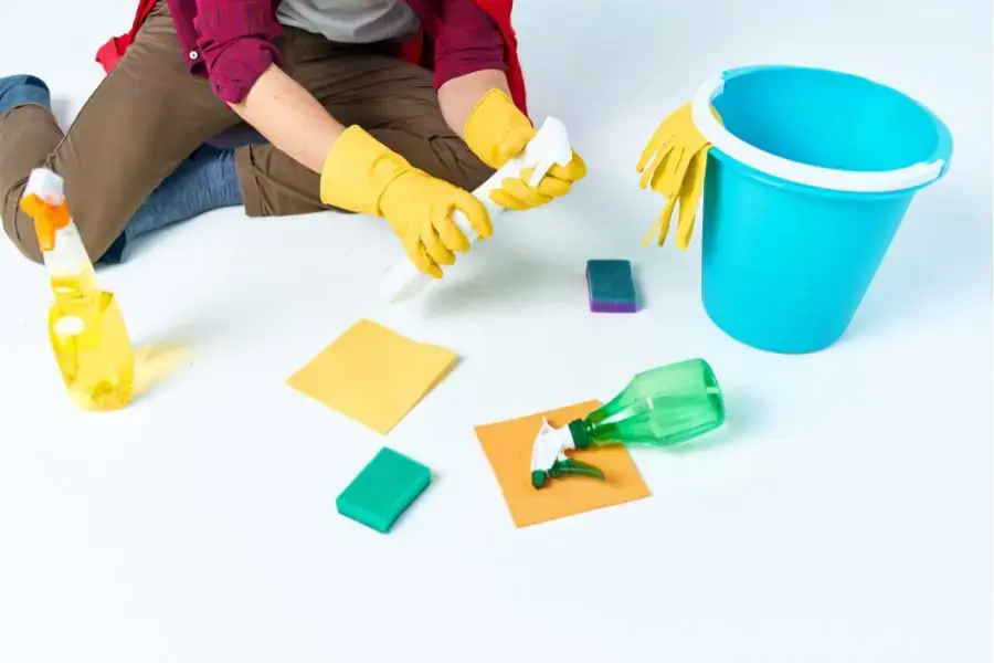 Với phương pháp này này sẽ mang lại nhiều niềm vui và sự phấn khích cho trẻ dù đang giúp đỡ cha mẹ làm việc nhà