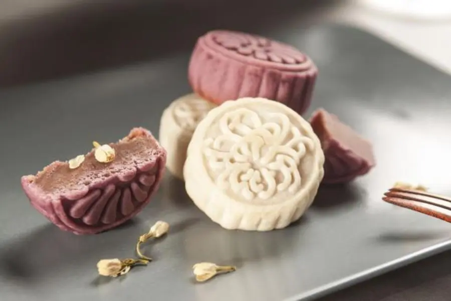 Bánh trung thu dẻo nhân khoai môn. (Nguồn ảnh: Sưu tầm)