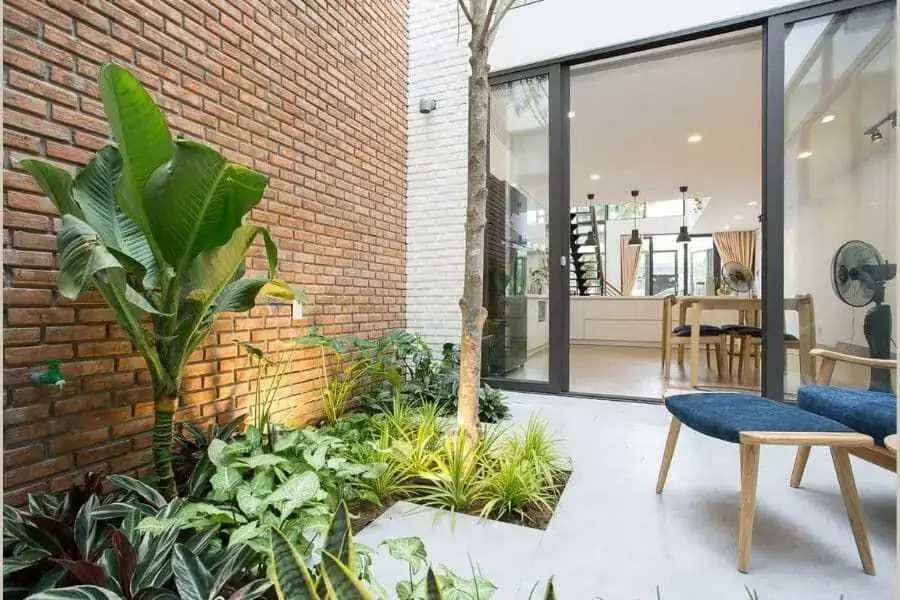 Thiết kế giếng trời luôn mang đến sự mới mẻ trong từng chi tiết cho ngôi nhà