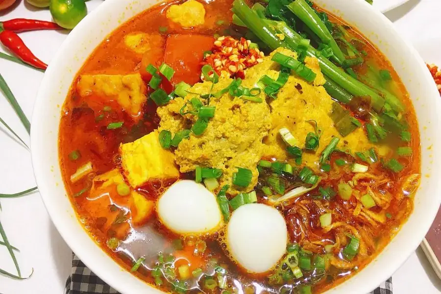 Bún đỏ là một món ăn hấp dẫn đến từ Buôn Mê Thuột