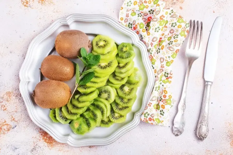 Quả kiwi giúp kiểm soát huyết áp