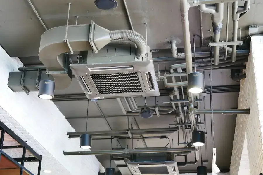 Điều hòa này khó lắp đặt và cần phải lắp cùng với khi thiết kế nhà ở