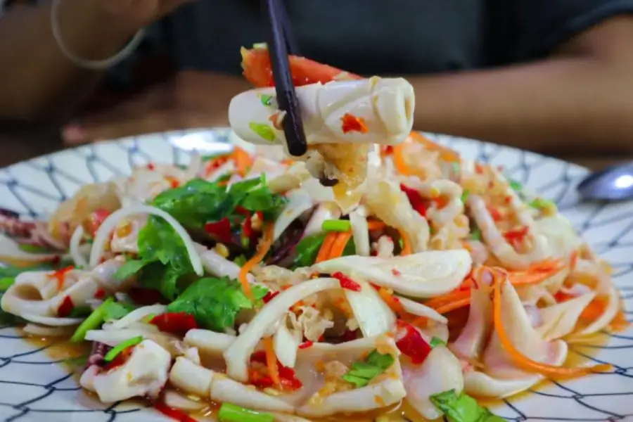 Món ăn lạ miệng cùng màu sắc hấp dẫn