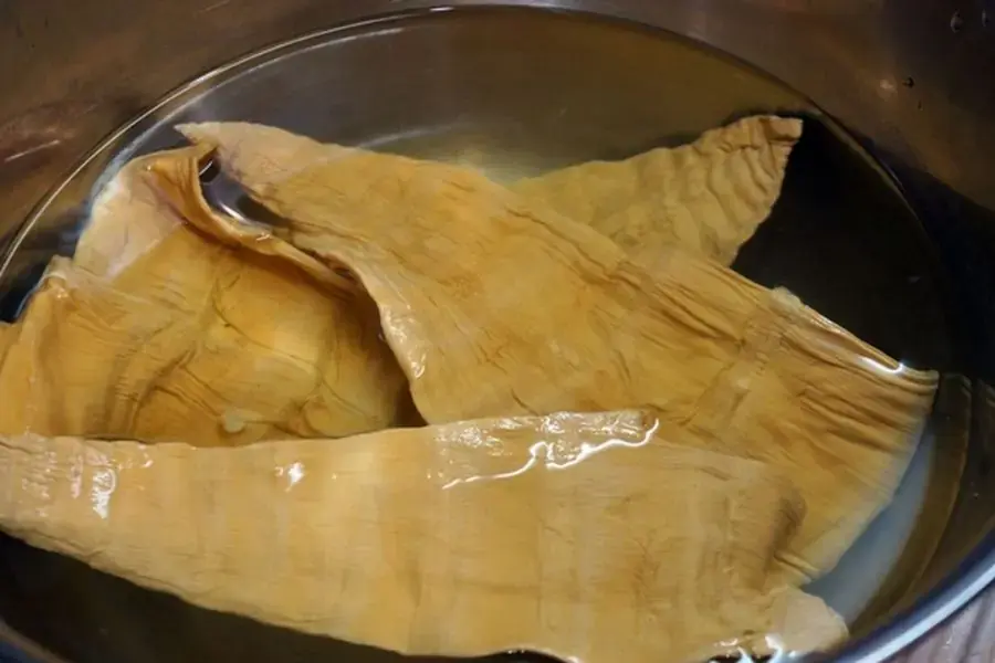 Ngâm măng khô loại bỏ độc tố