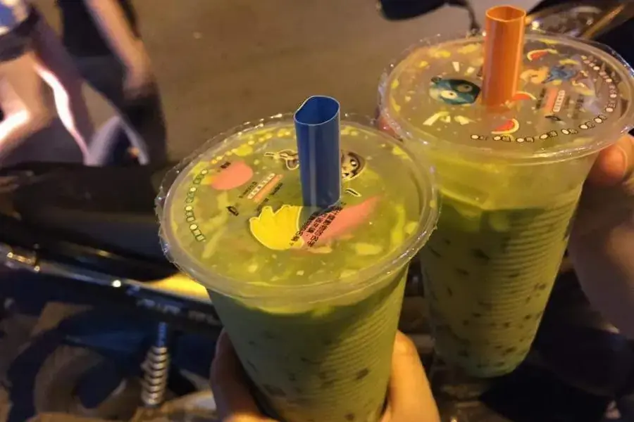 Ăn vặt quận 4 với món trà sữa cực rẻ