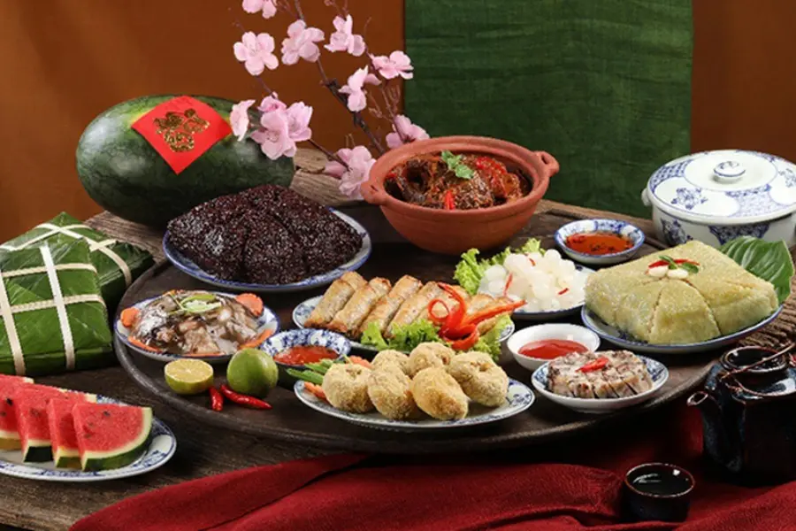 Mâm cỗ mặn.