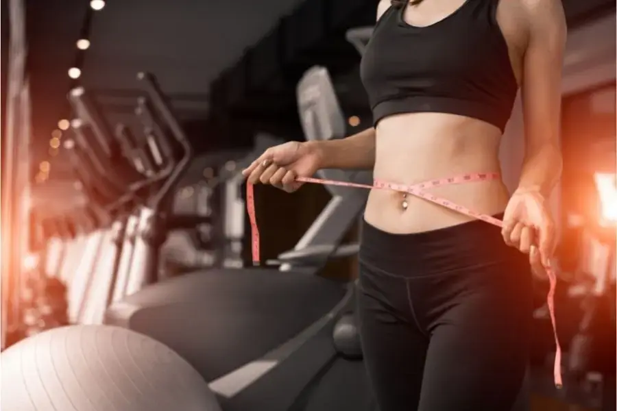 Những người béo phì đang thực hiện chế độ giảm cân nên tránh xa chôm chôm