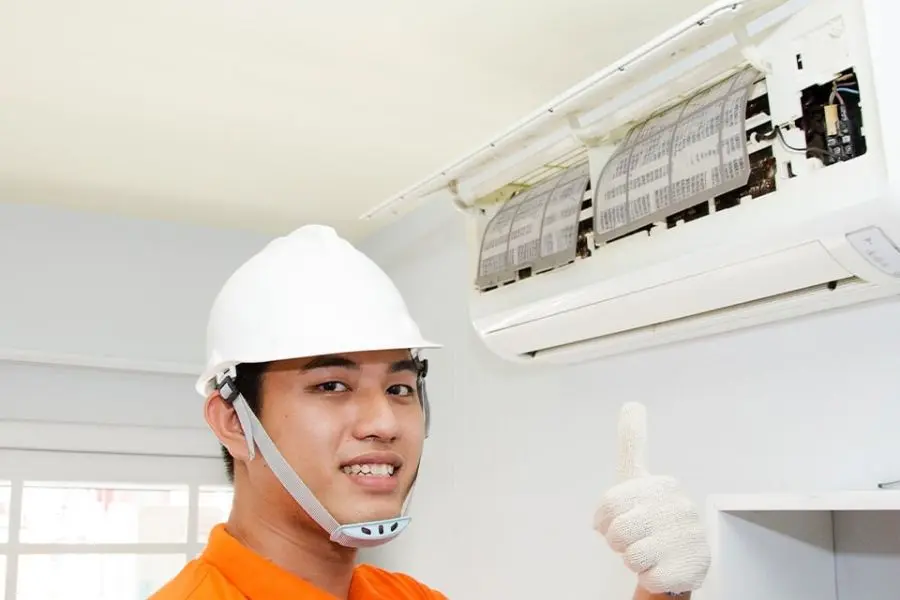 Nên vệ sinh máy lạnh Casper thường xuyên để đạt hiệu quả tốt nhất.