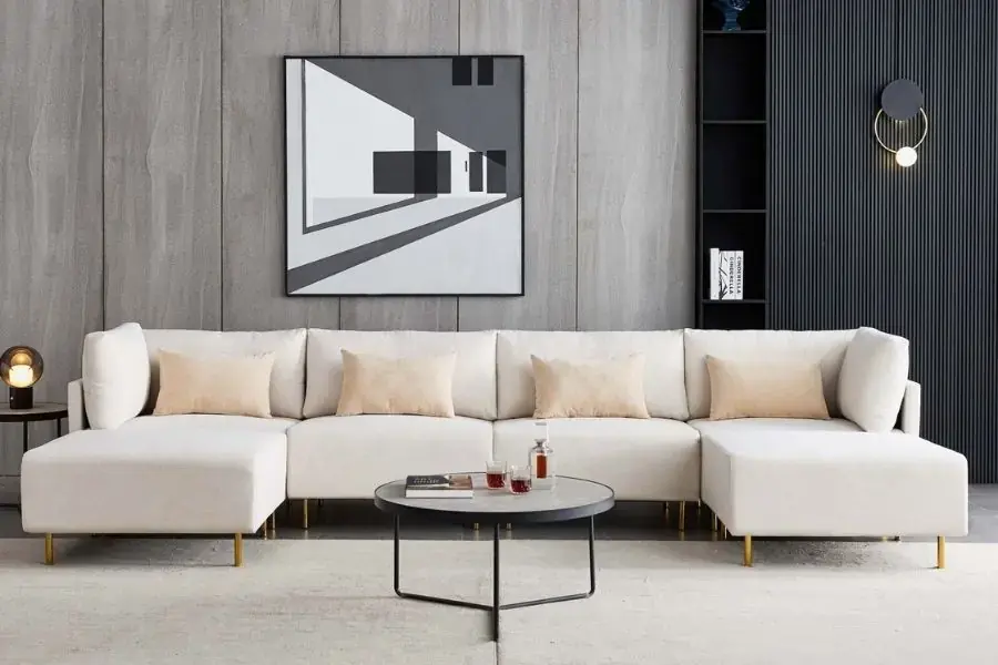 Chân ghế giúp sofa bạn hạn chế bụi bẩn, độ ẩm và dễ dàng di chuyển