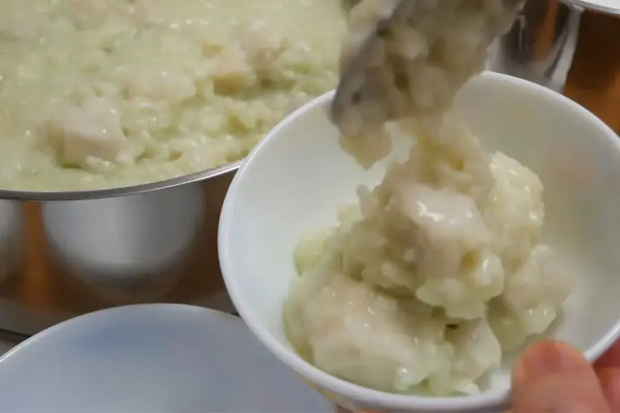 Chè khoai môn nếp
