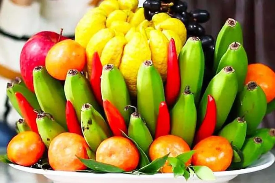 Mâm ngũ quả cúng khai trương thường thấy tại miền Bắc, miền Trung.