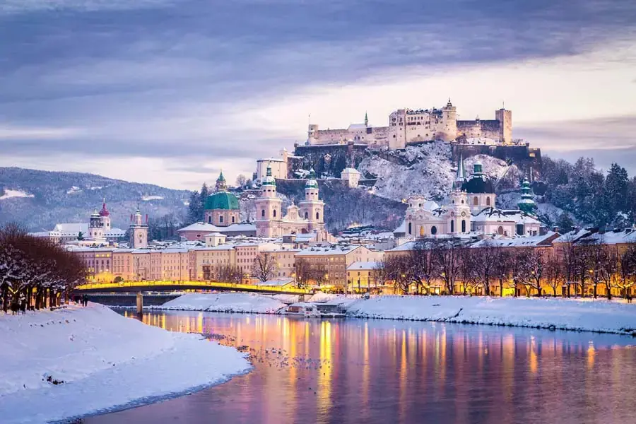 Vẻ đẹp lãng mạn của thành Rome, Italy trong những ngày đông lạnh giá.