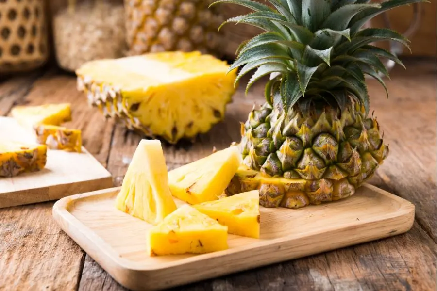 Dứa là loại trái cây nhiệt đới ít calo tốt tiêu hoá.