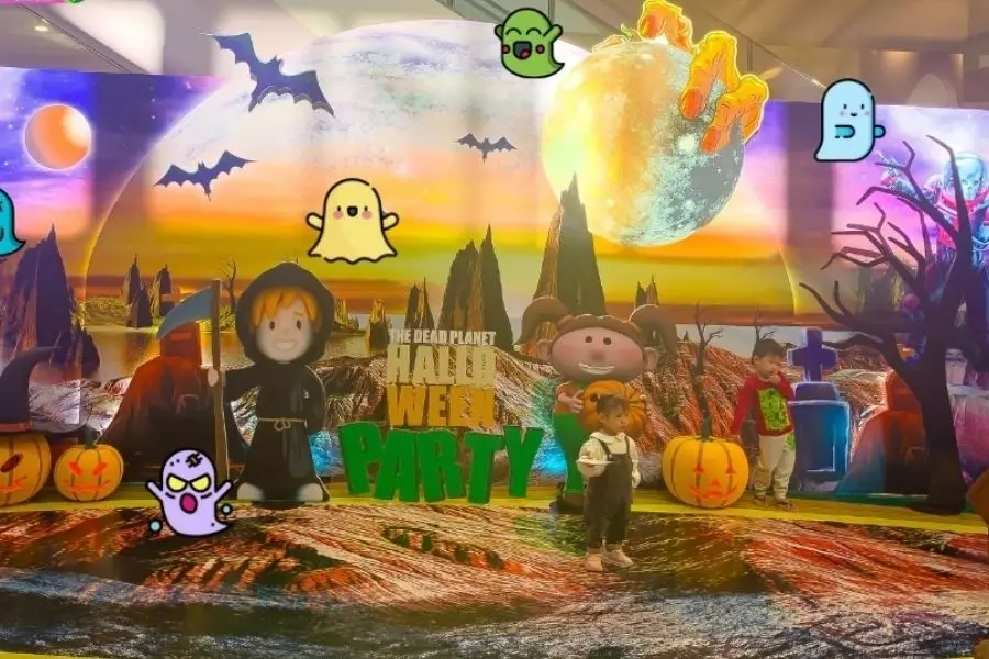 Khu đô thị Royal City mỗi năm đều tổ chức các hoạt động vui chơi vào dịp Halloween.