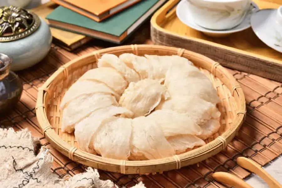 Tổ yến đã được sơ chế, làm sạch lông