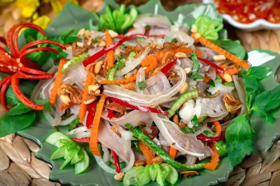 Nộm tai heo dưa chuột là một trong các món nộm tai heo ngon, dễ làm