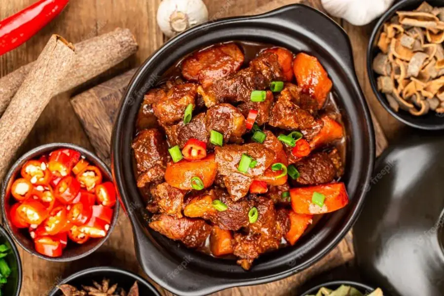 Thịt kho củ cải - món ăn mặn mùa hè