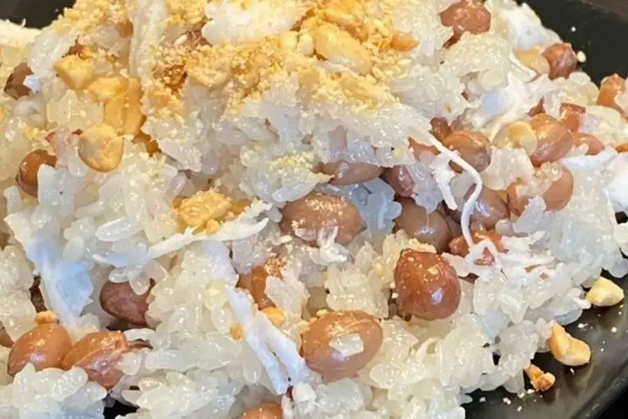 Xôi lạc - Món ăn được nhiều bé yêu thích