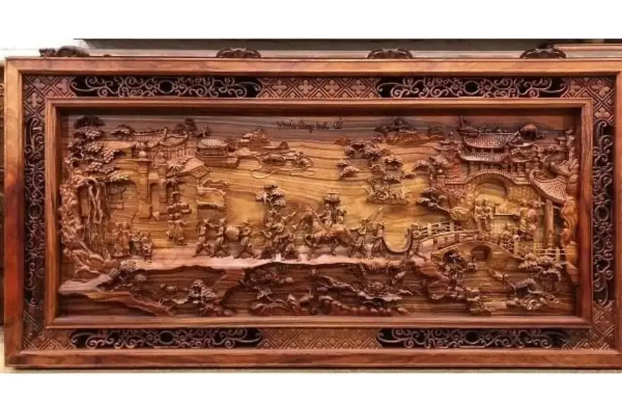 Tranh gỗ là loại trang mang lại phong thủy tốt đẹp