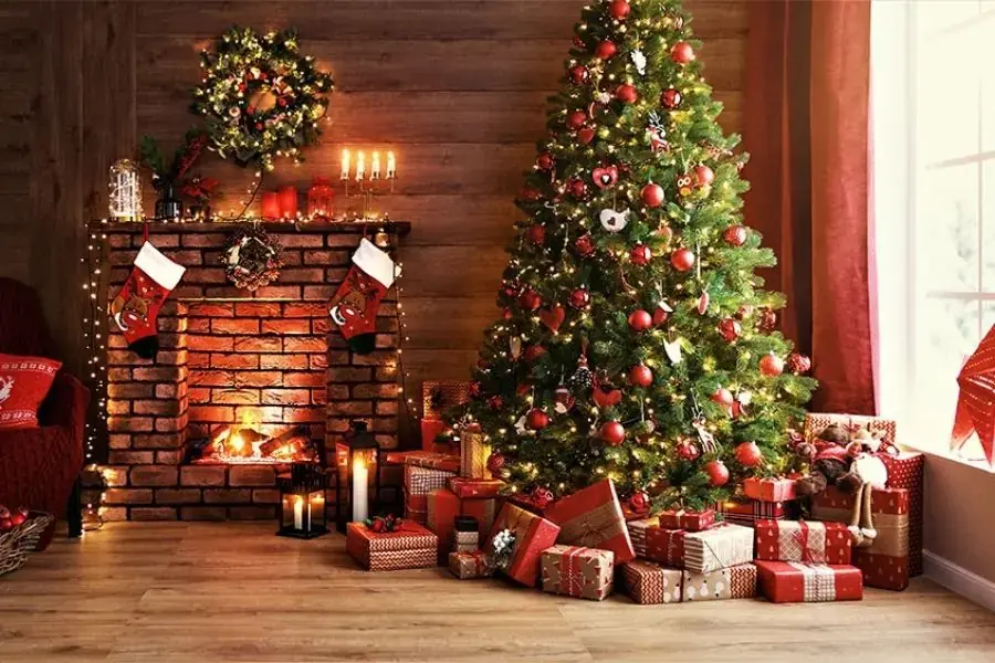 Trang trí cây thông Noel theo phong cách cổ điển mang lại cho bạn bao hoài niệm.