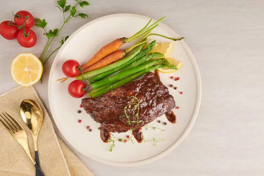 Thăn bò sốt rượu vang có mùi vị vô cùng đặc biệt