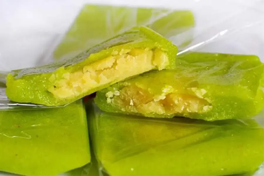Bánh cốm nhân đậu xanh