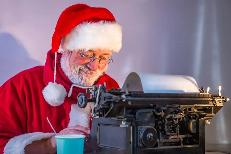 Dòng thư Ông già Noel không chỉ là lời chúc, mà còn thể hiện tình cảm với các bé.