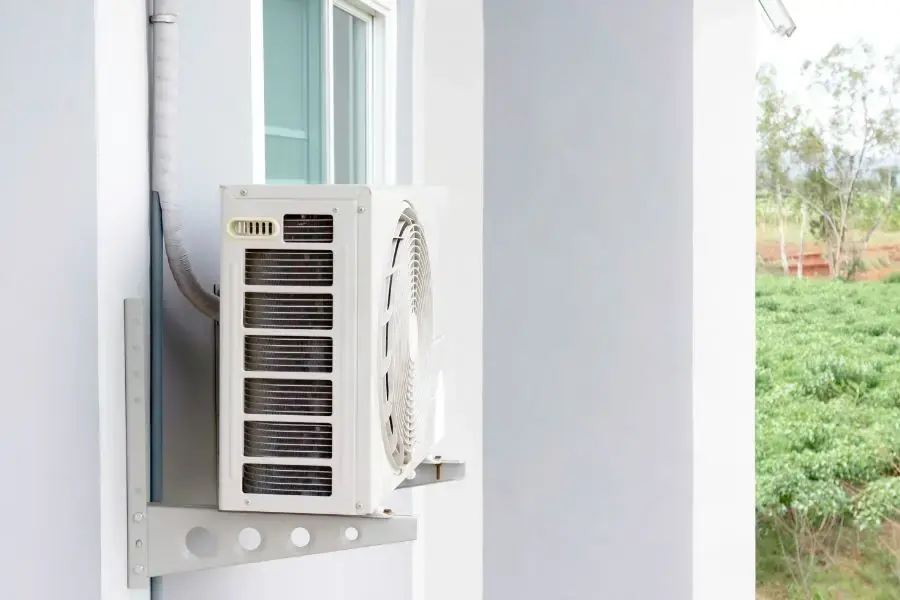 Dàn nóng lắp đặt lộ thiên, không mang lại tính thẩm mỹ cao cho thiết kế nhà