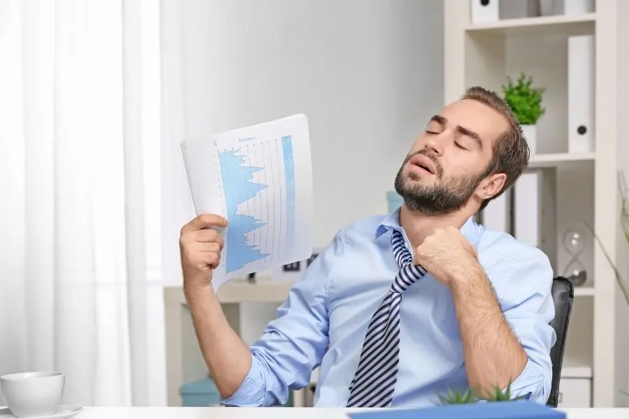 Máy lạnh làm mát kém chính là dấu hiệu máy lạnh bị hư