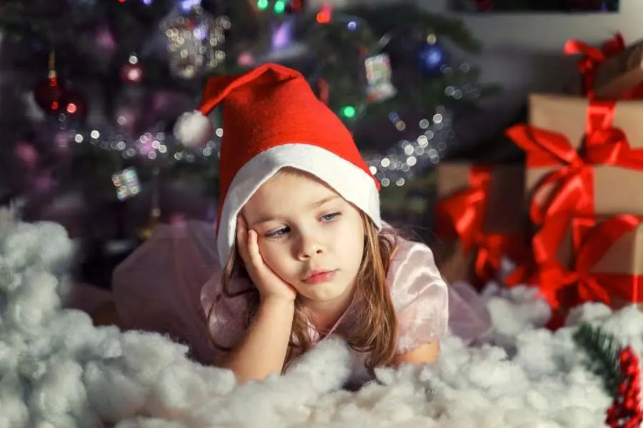 Đắm chìm trong không khí lễ hội, tạo nên những bức ảnh chân thực và đầy niềm vui.