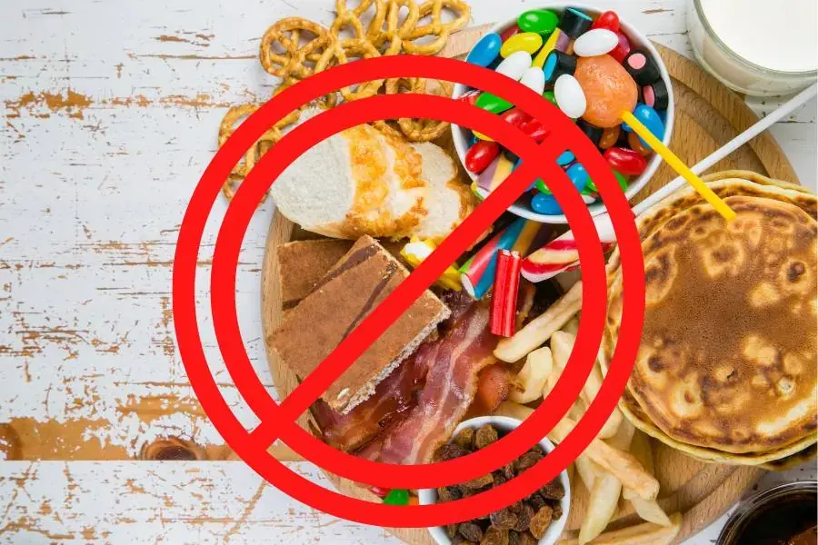 Cần hạn chế những thực phẩm không tốt trong quá trình giảm cân 