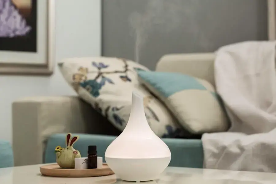 Xông tinh dầu không chỉ giúp khử mùi điều hòa mà còn giúp thư giãn rất tốt (Hình ảnh: Tiệm Casti)