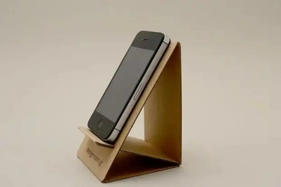 Giá đỡ điện loại bằng cách tái chế giấy carton cực hữu ích