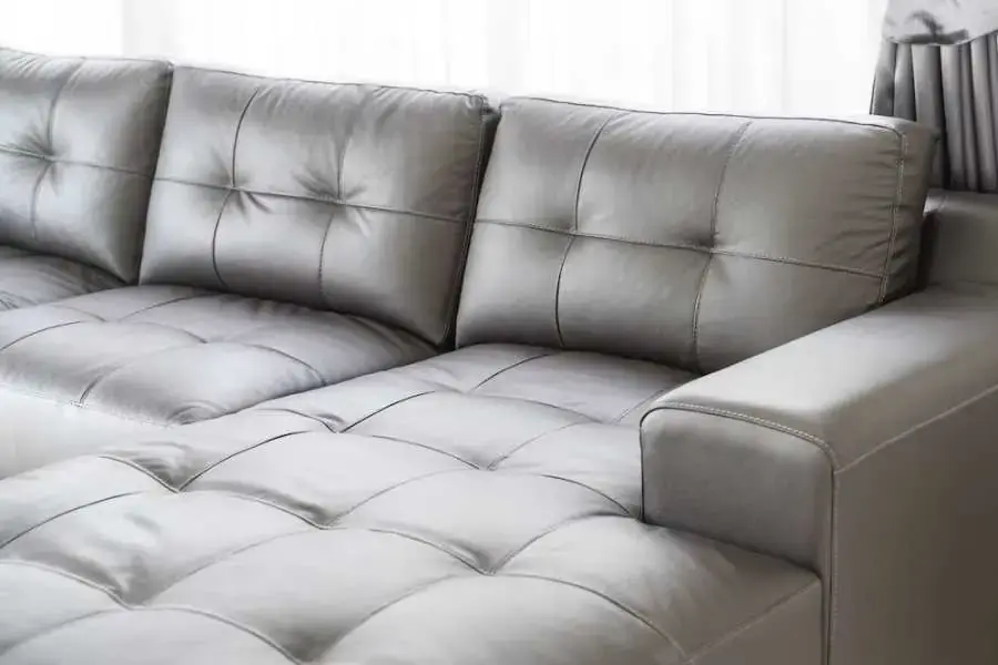 Sử dụng chất liệu da phù hợp cho sofa của bạn