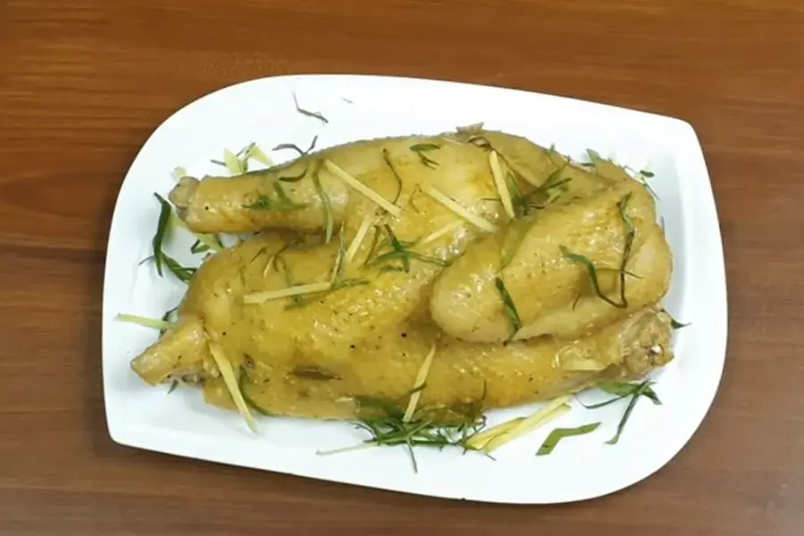 Gà hấp muối sả