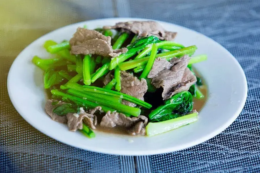 Thịt bò xào cải ngọt giàu dinh dưỡng