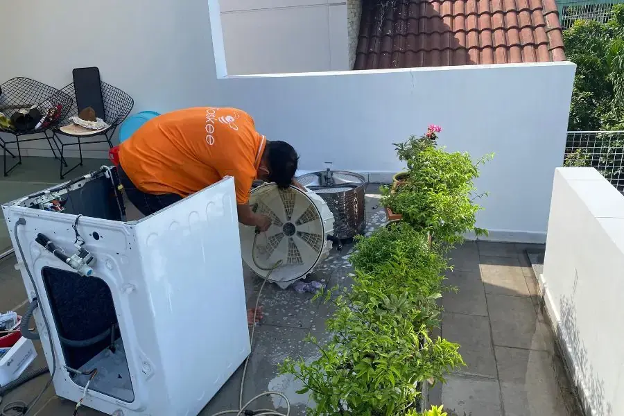Vệ sinh máy giặt theo định kỳ vô cùng quan trọng.