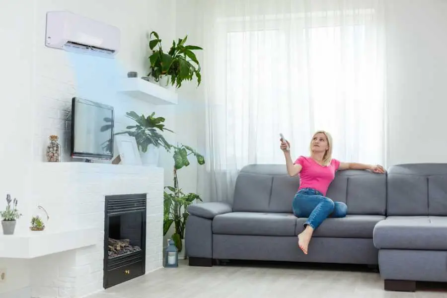 Máy lạnh Panasonic giúp độ ẩm trong phòng được duy trì