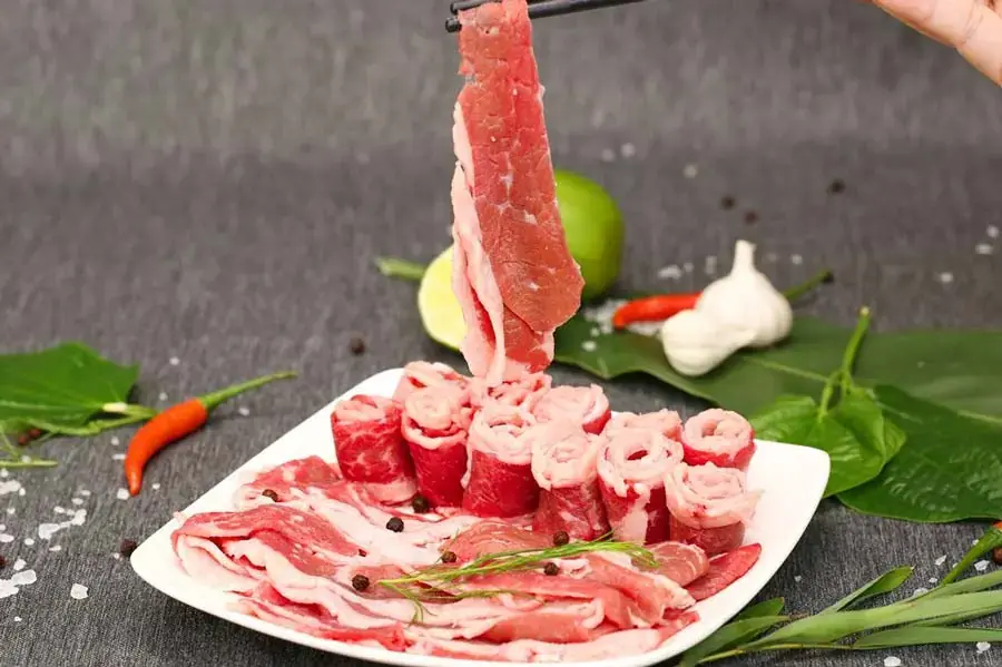 Ba chỉ bò Úc mọng nước, rất thích hợp nhúng lẩu hoặc nướng