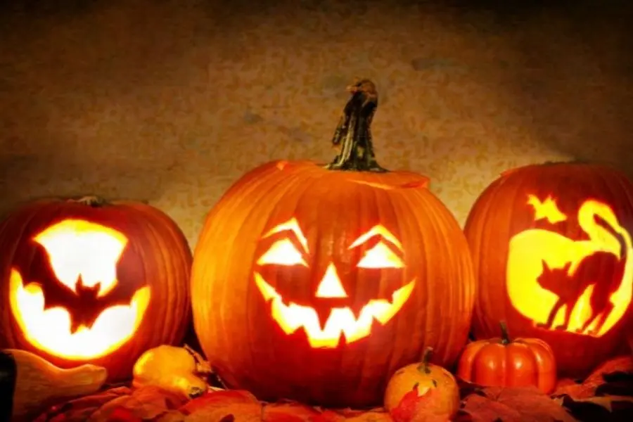 Bí ngô trang trí mầm non Halloween.