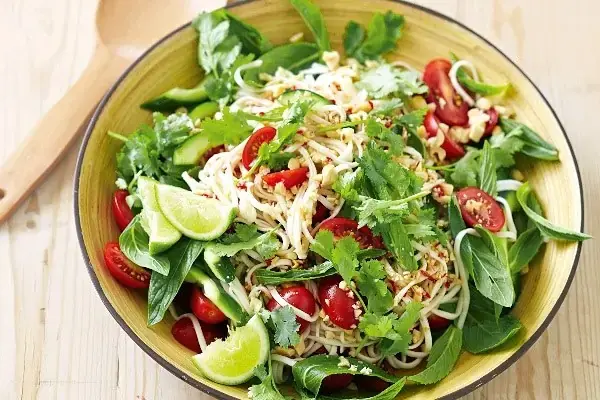Salad dầu giấm giòn giòn vừa hấp dẫn, vừa ngon miệng