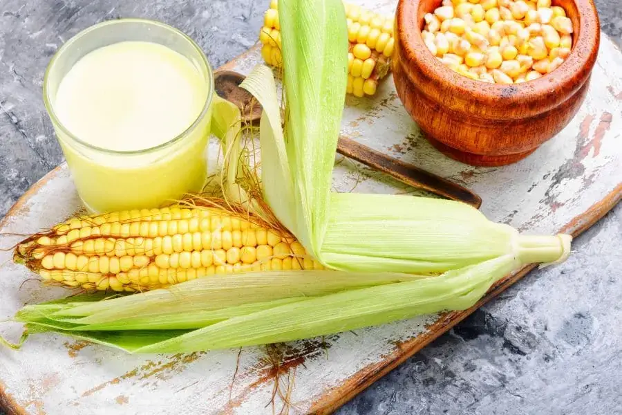 Bắp ngô cung cấp cho cơ thể nhiều vitamin và khoáng chất.