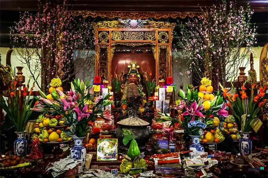 Những thứ cần có trên bàn thờ ngày Tết.