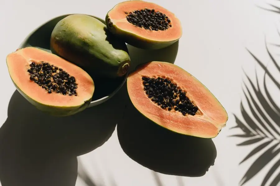 Mẹo chọn mua quả đu đủ thuôn dài ngon ngọt