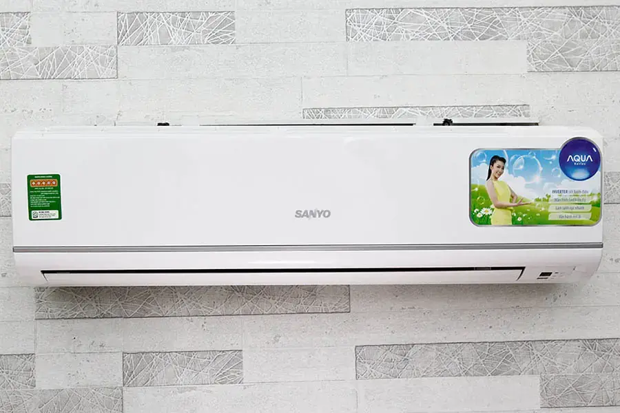 Máy lạnh Sanyo không mang cho mình những thiết kế quá thời thượng (nguồn: Điện Máy Xanh)