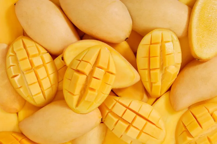 Khoáng chất, vitamin trong xoài giúp tăng mật độ xương, ngăn ngừa loãng xương.